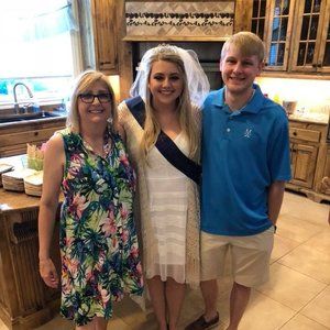 Meet your Posher, Kimberly